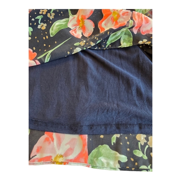 Cabi Navy Multicolor Floral Short Sleeve Cold Shoulder Blouse L - Picture 7 of 9